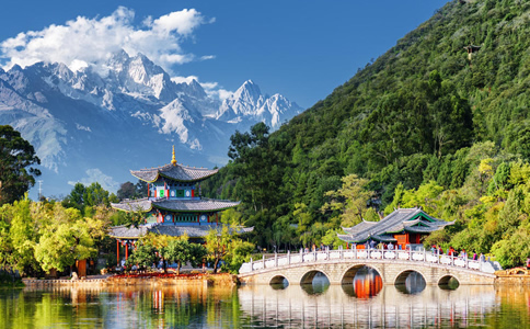 云南教育行業(yè)中有哪些知名的獵頭公司？ 